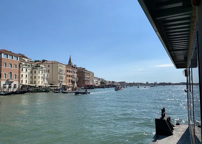 Ca' Del Squero Vicino Salute Appartamento *